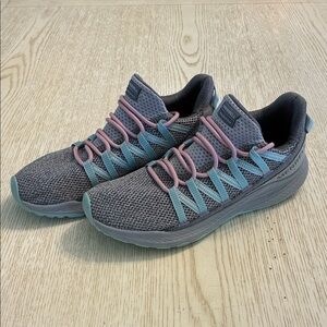 Women’s Merrell Bravada Edge Hiking Sneaker Shoes (Grey/Teal/Pink)